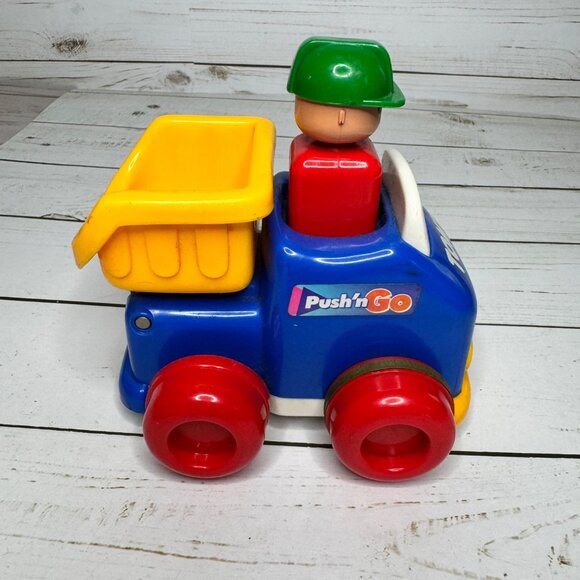 Tomy First Fun Push n Go Toy Dump Truck With Green Hat Driver & Red Wheels 90's - Picture 4 of 6